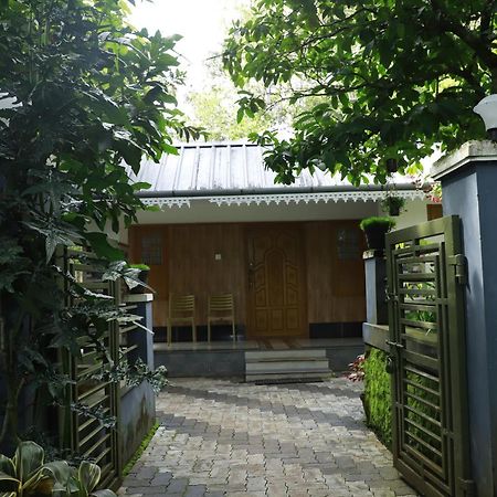 Nature Villa Anachal Exterior foto